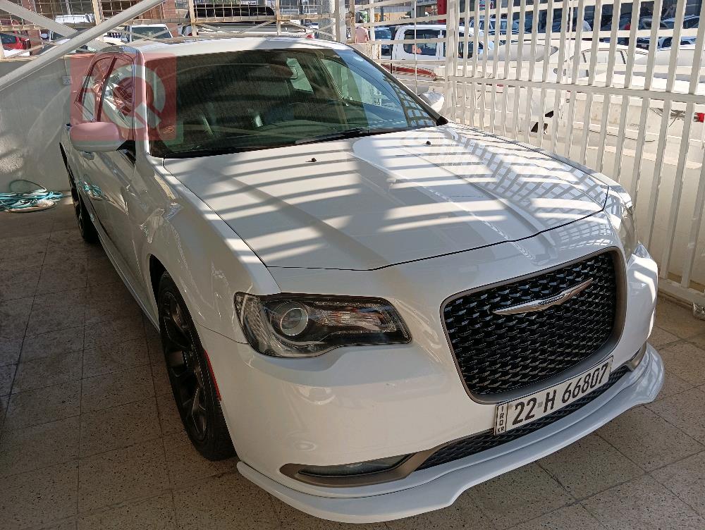كرايسلر 300
